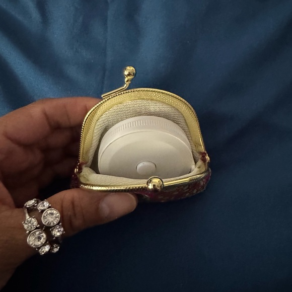 Kisslock Coin Purse - Brocade Print Small Clasp Vintage-Style Wallet - Picture 5 of 9